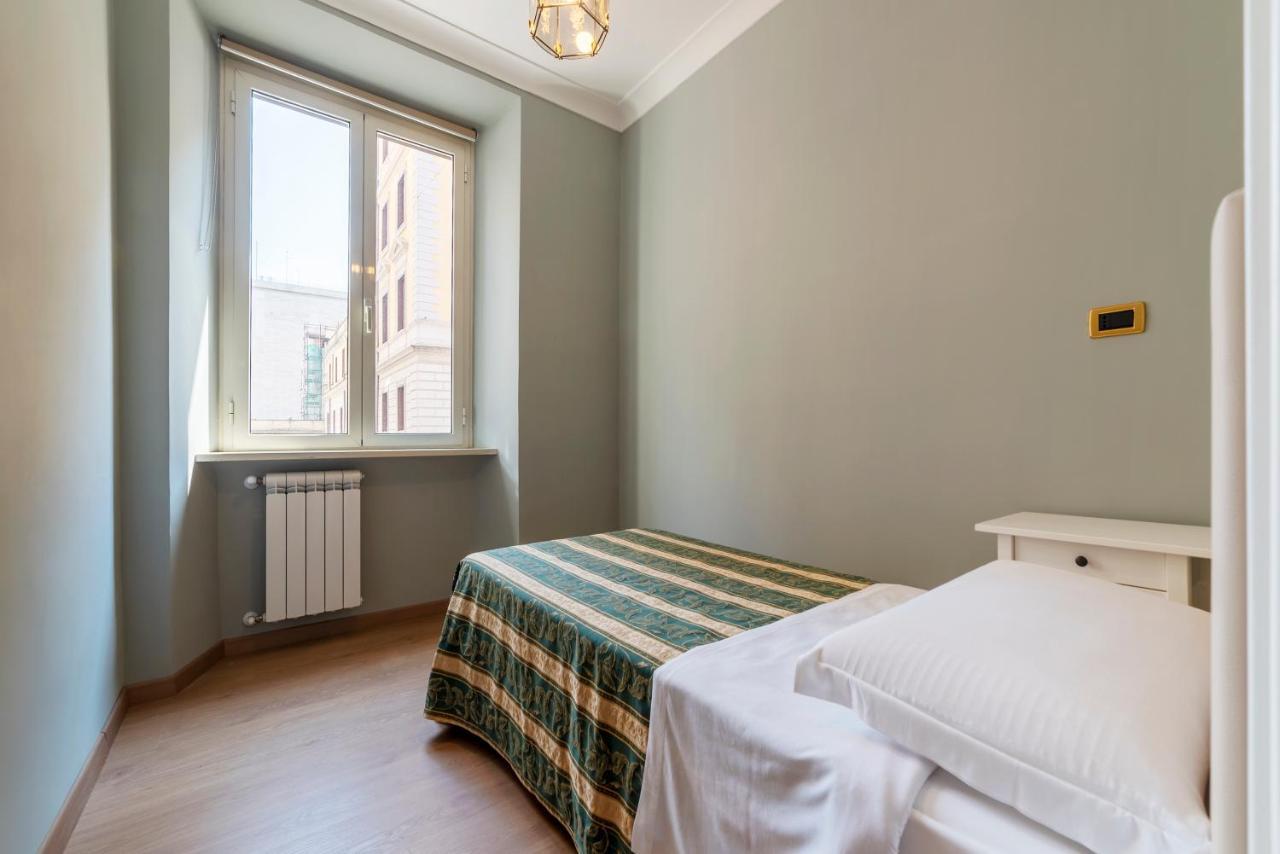 Termini Station Elegant And Roomy Apartment Roma Esterno foto