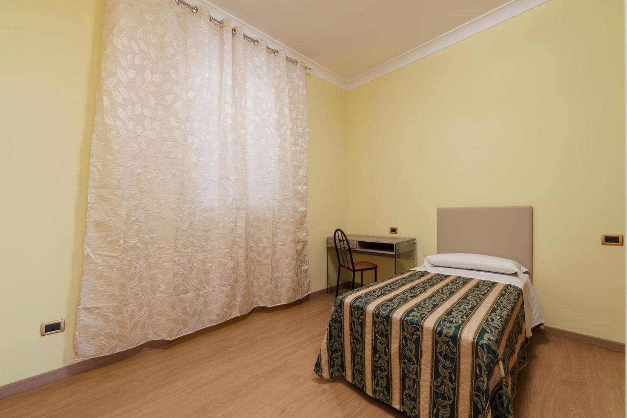 Termini Station Elegant And Roomy Apartment Roma Esterno foto